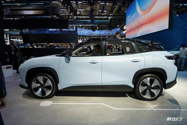 SUV chạy điện Chery eQ7 2023 chưa đến 700 triệu đồng - Hình 2 SUV chay dien Chery eQ7 2023 chua den 700 trieu dong-Hinh-2