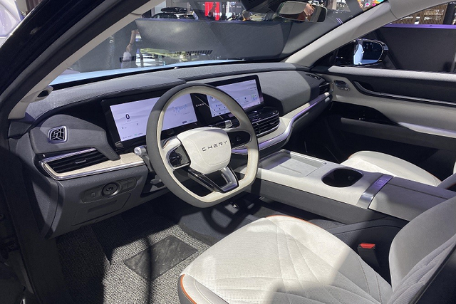 SUV chạy điện Chery eQ7 2023 chưa đến 700 triệu đồng - Hình 10 SUV chay dien Chery eQ7 2023 chua den 700 trieu dong-Hinh-10