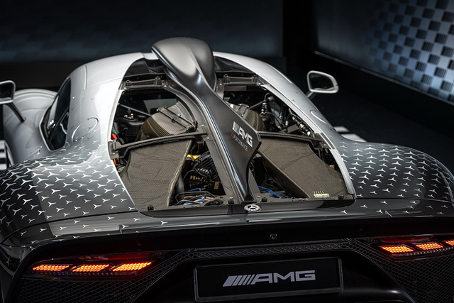 Cận cảnh Mercedes-AMG ONE hơn 66 tỷ - Hình 9 Can canh Mercedes-AMG ONE hon 66 ty-Hinh-9
