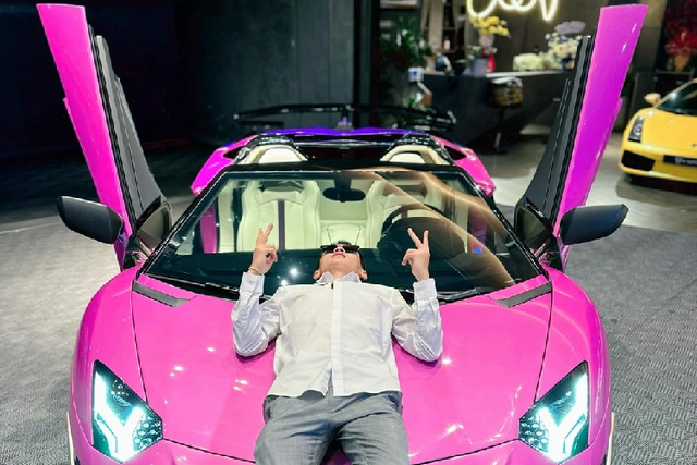 Lamborghini Aventador Roadster hơn 42 tỷ của Phan Công Khanh - Hình 4 Lamborghini Aventador Roadster hon 42 ty cua Phan Cong Khanh-Hinh-4