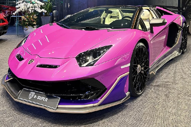 Lamborghini Aventador Roadster hơn 42 tỷ của Phan Công Khanh - Hình 5 Lamborghini Aventador Roadster hon 42 ty cua Phan Cong Khanh-Hinh-5