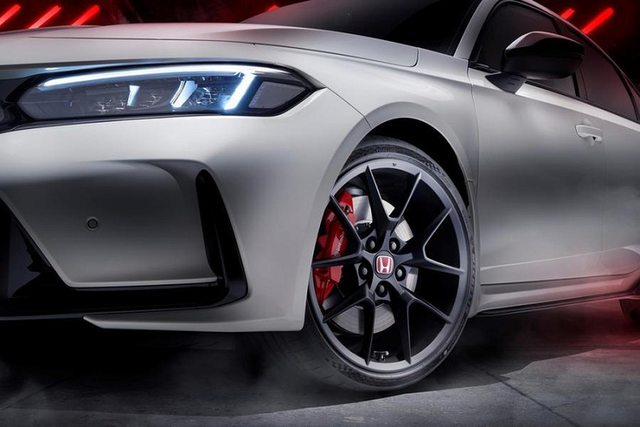 Honda Civic Type R 2023 đang “cháy hàng”, hãng phải tạm ngừng nhận cọc - Hình 6 Honda Civic Type R 2023 dang “chay hang”, hang phai tam ngung nhan coc-Hinh-6