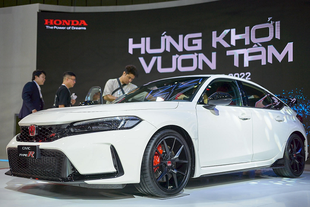 Honda Civic Type R 2023 đang “cháy hàng”, hãng phải tạm ngừng nhận cọc - Hình 16 Honda Civic Type R 2023 dang “chay hang”, hang phai tam ngung nhan coc-Hinh-16
