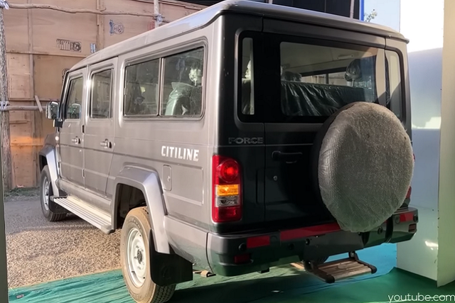 Force Citiline - SUV 10 chỗ như xe sang Mercedes G-Class chỉ 432 triệu đồng - Hình 10 Force Citiline - SUV 10 cho nhu xe sang Mercedes G-Class chi 432 trieu dong-Hinh-10
