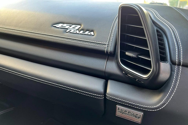 Đại gia Đặng Lê Nguyên Vũ lái xe tiền tỷ đi sắm Tết - Hình 7 Dai gia Dang Le Nguyen Vu lai xe tien ty di sam Tet-Hinh-7