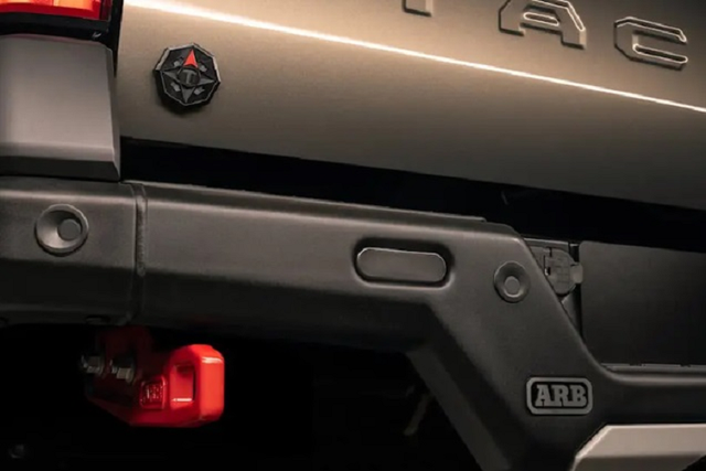 Toyota Tacoma 2024 rục rịch trình làng, “bản xem trước” của Hilux mới - Hình 6 Toyota Tacoma 2024 ruc rich trinh lang, “ban xem truoc” cua Hilux moi-Hinh-6