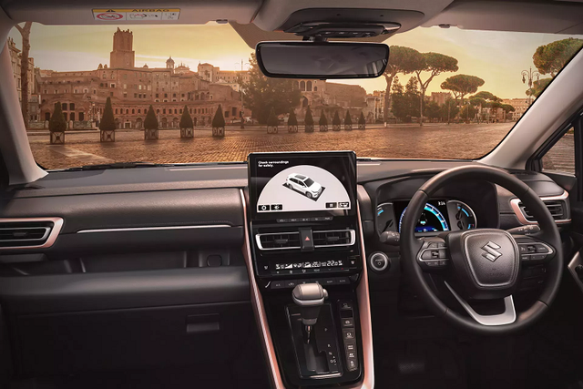 Suzuki Invicto hybrid 2024 rẻ hơn Toyota Innova - Hình 4 Suzuki Invicto hybrid 2024 re hon Toyota Innova-Hinh-4