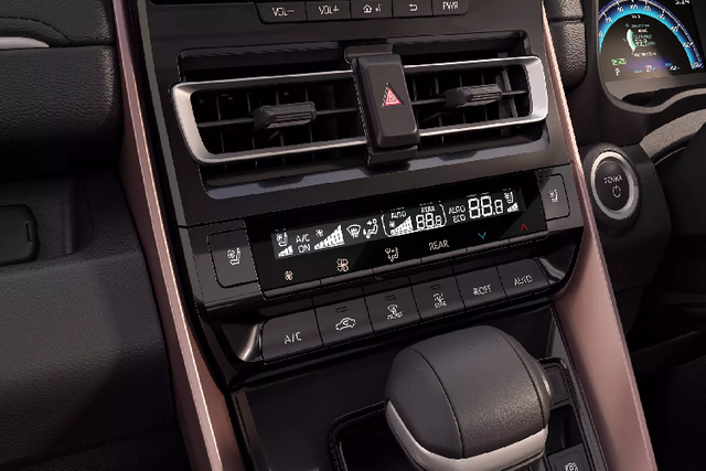 Suzuki Invicto hybrid 2024 rẻ hơn Toyota Innova - Hình 7 Suzuki Invicto hybrid 2024 re hon Toyota Innova-Hinh-7