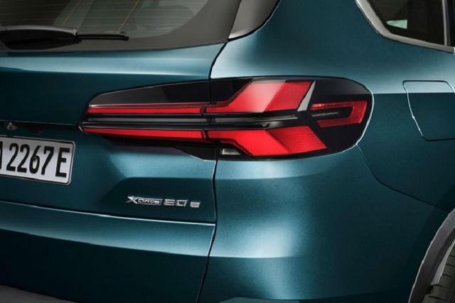 Cận cảnh SUV hạng sang BMW X5 và X6 2023 từ 1,5 tỷ đến 2,2 tỷ đồng - Hình 3 Can canh SUV hang sang BMW X5 va X6 2023 tu 1,5 ty den 2,2 ty dong-Hinh-3