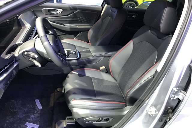 Beijing X7 2023 giá cực rẻ chỉ từ từ 410 triệu đồng - Hình 10 Beijing X7 2023 gia cuc re chi tu tu 410 trieu dong-Hinh-10