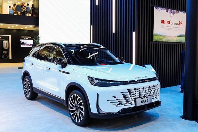 Beijing X7 2023 giá cực rẻ chỉ từ từ 410 triệu đồng - Hình 2 Beijing X7 2023 gia cuc re chi tu tu 410 trieu dong-Hinh-2