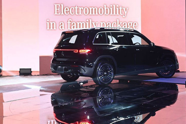 Chi tiết Mercedes-Benz EQB 250 AMG Line hơn 2 tỷ đồng tại Thái Lan - Hình 2 Chi tiet Mercedes-Benz EQB 250 AMG Line hon 2 ty dong tai Thai Lan-Hinh-2