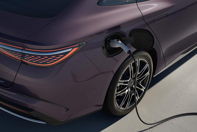 BYD Destroyer 07 uống xăng 3,9 lít/100km chỉ gần 700 triệu - Hình 6 BYD Destroyer 07 uong xang 3,9 lit/100km chi gan 700 trieu-Hinh-6