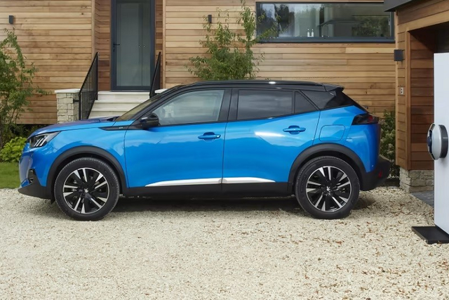 Chi tiết Peugeot e-2008 2023 sắp ra mắt thị trường Đông Nam Á - Hình 2 Chi tiet Peugeot e-2008 2023 sap ra mat thi truong Dong Nam A-Hinh-2