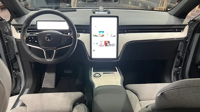 Volvo EX90 sắp bán ở Việt Nam bị hoãn giao xe vì lỗi phần mềm - Hình 3 Volvo EX90 sap ban o Viet Nam bi hoan giao xe vi loi phan mem-Hinh-3