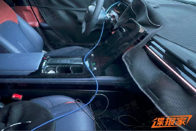 Geely Galaxy L6 chi tu 326 trieu dong-Hinh-6