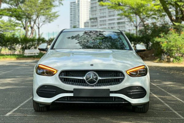 Mercedes-Benz C-Class đang được ưu đãi tới gần 500 triệu tại Việt Nam Mercedes-Benz C-Class dang duoc uu dai toi gan 500 trieu tai Viet Nam
