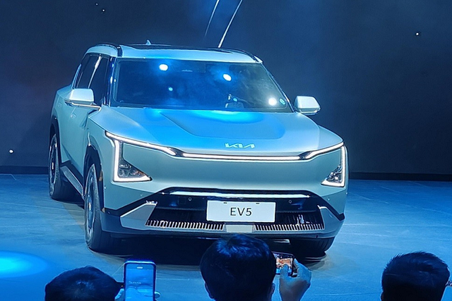 Kia EV5 2024 giá mở bán chỉ từ 526 triệu đồng Kia EV5 2024 gia mo ban chi tu 526 trieu dong