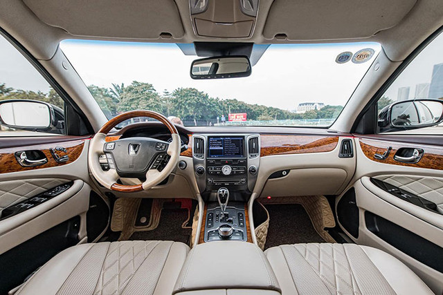 Hyundai Equus Limousine 2010 rao bán 1,4 tỷ đồng - Hình 6 Hyundai Equus Limousine 2010 rao ban 1,4 ty dong-Hinh-6