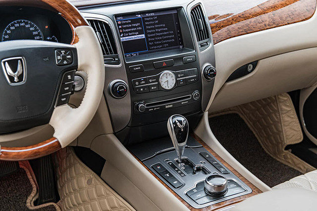 Hyundai Equus Limousine 2010 rao bán 1,4 tỷ đồng - Hình 7 Hyundai Equus Limousine 2010 rao ban 1,4 ty dong-Hinh-7