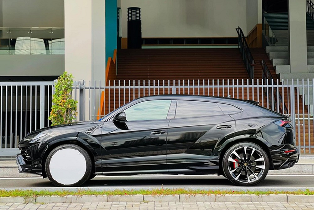 Giá SUV Lamborghini Urus ra sao sau khi đã bị dừng sản xuất? - Hình 2 Gia SUV Lamborghini Urus ra sao sau khi da bi dung san xuat?-Hinh-2