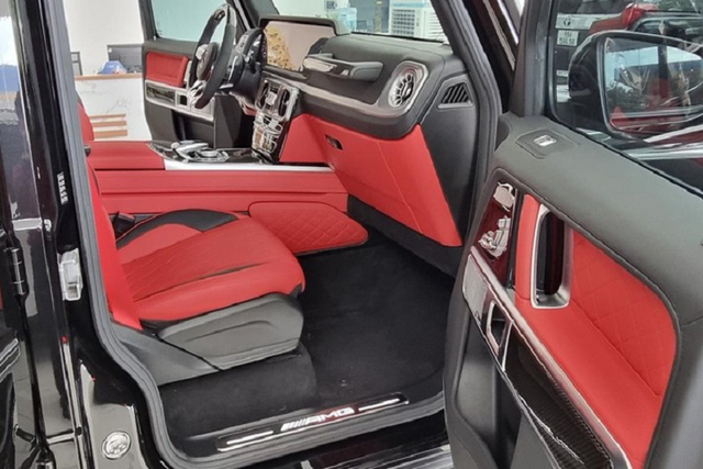 Cận cảnh chiếc Mercedes-AMG G63 của ca sĩ Tuấn Hưng được rao bán hơn 12 tỷ - Hình 5 Can canh chiec Mercedes-AMG G63 cua ca si Tuan Hung duoc rao ban hon 12 ty-Hinh-5