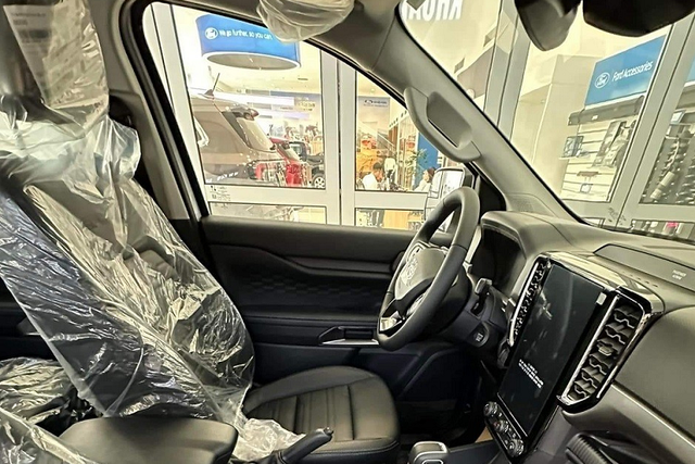 Soi Ford Ranger Sport từ 864 triệu đồng - Hình 6 Soi Ford Ranger Sport tu 864 trieu dong-Hinh-6