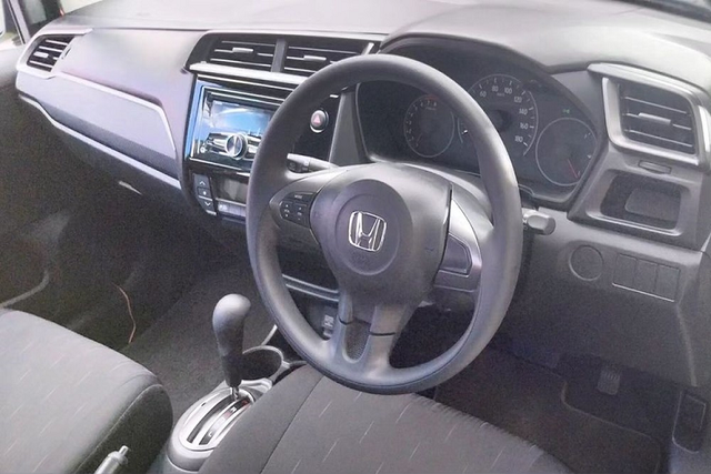 Honda Brio 2023 chỉ từ 262 triệu đồng tại Indonesia - Hình 7 Honda Brio 2023 chi tu 262 trieu dong tai Indonesia-Hinh-7