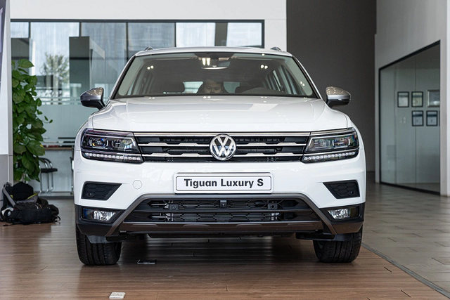 Cận cảnh cuộc sống sang chảnh với tình trẻ của Lệ Quyên - Hình 12 Can canh cuoc song sang chanh voi tinh tre cua Le Quyen-Hinh-12