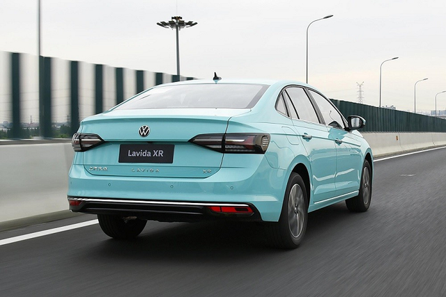 Volkswagen Lavida XR chỉ 330 triệu đồng, “em song sinh” của Virtus tiền tỷ - Hình 13 Volkswagen Lavida XR chi 330 trieu dong, “em song sinh” cua Virtus tien ty-Hinh-13
