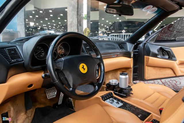 Siêu xe già Ferrari 355 F1 Spider của ông Đặng Lê Nguyên Vũ có gì đặc biệt? - Hình 8 Sieu xe gia Ferrari 355 F1 Spider cua ong Dang Le Nguyen Vu co gi dac biet?-Hinh-8