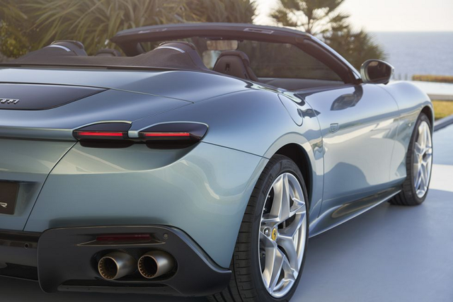 Ferrari Roma Spider 2024 mui trần mềm từ 280.000 USD có gì hay? - Hình 5 Ferrari Roma Spider 2024 mui tran mem tu 280.000 USD co gi hay?-Hinh-5