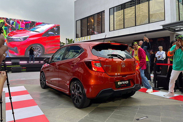 Honda Brio 2023 chỉ từ 262 triệu đồng tại Indonesia - Hình 2 Honda Brio 2023 chi tu 262 trieu dong tai Indonesia-Hinh-2