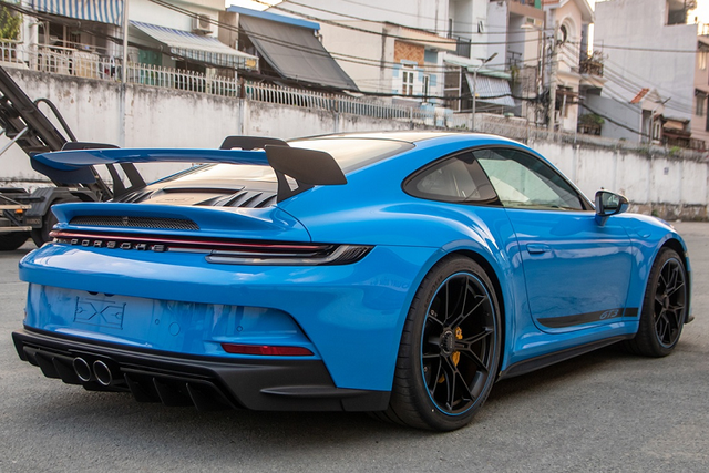 Cường Đô la cầm lái Porsche 911 GT3 992 hơn 16 tỷ "phượt" Asean - Hình 7 Cuong Do la cam lai Porsche 911 GT3 992 hon 16 ty
