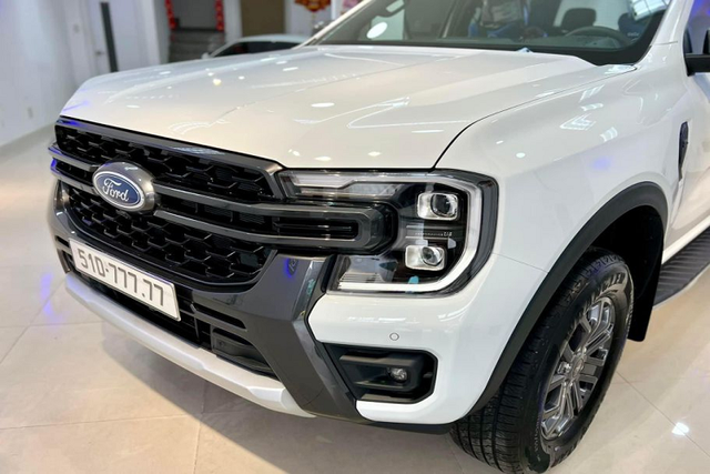 Ford Ranger biển ngũ quý 7 được rao bán 2,4 tỷ ở TP HCM - Hình 5 Ford Ranger bien ngu quy 7 duoc rao ban 2,4 ty o TP HCM-Hinh-5