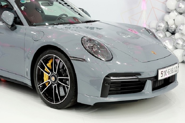 Chi tiết Porsche 911 Turbo S 992 hơn 16 tỷ của đại gia Hoàng Kim Khánh - Hình 8 Chi tiet Porsche 911 Turbo S 992 hon 16 ty cua dai gia Hoang Kim Khanh-Hinh-8