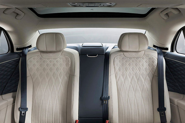 Điểm danh 10 xe sang có khoang hành khách VIP - Hình 18 Diem danh 10 xe sang co khoang hanh khach VIP-Hinh-18