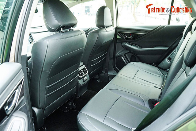 Cận cảnh Subaru Outback 2023 nâng cấp, giá hơn 2 tỷ tại Việt Nam - Hình 8 Can canh Subaru Outback 2023 nang cap, gia hon 2 ty tai Viet Nam-Hinh-8