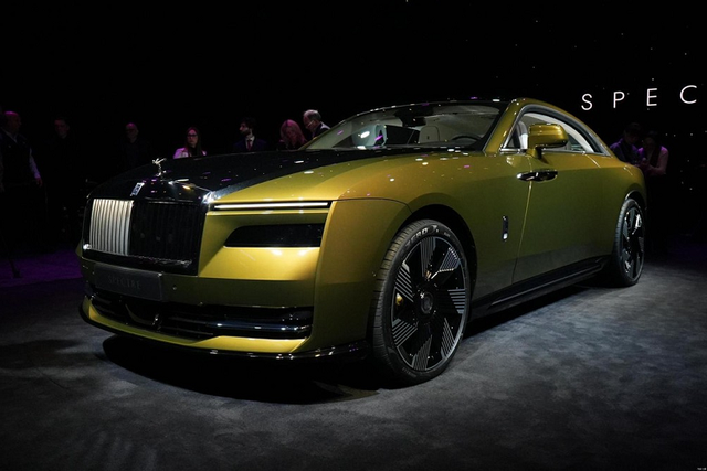 Rolls-Royce Spectre từ 19 tỷ đồng sát Việt Nam, các đại gia "phát thèm" - Hình 2 Rolls-Royce Spectre tu 19 ty dong sat Viet Nam, cac dai gia