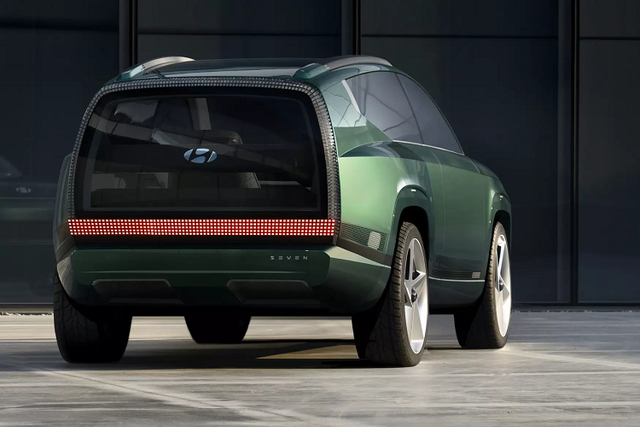 Chiếc SUV Hyundai Seven Concept chạy điện đột phá của Hàn Quốc - Hình 5 Chiec SUV Hyundai Seven Concept chay dien dot pha cua Han Quoc-Hinh-5