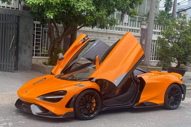 Đại gia Kiên Giang chi hơn 36 tỷ mua siêu xe McLaren 765LT - Hình 6 Dai gia Kien Giang chi hon 36 ty mua sieu xe McLaren 765LT-Hinh-6