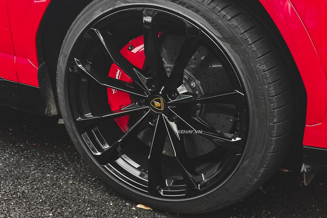 Lamborghini Urus hơn 21 tỷ độc nhất Việt Nam của đại gia Lâm Đồng - Hình 7 Lamborghini Urus hon 21 ty doc nhat Viet Nam cua dai gia Lam Dong-Hinh-7