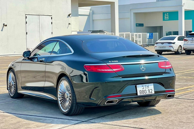 Cận cảnh Mercedes-Benz S400 Coupe 4Matic rao bán giá 4,7 tỷ đồng - Hình 6 Can canh Mercedes-Benz S400 Coupe 4Matic rao ban gia 4,7 ty dong-Hinh-6
