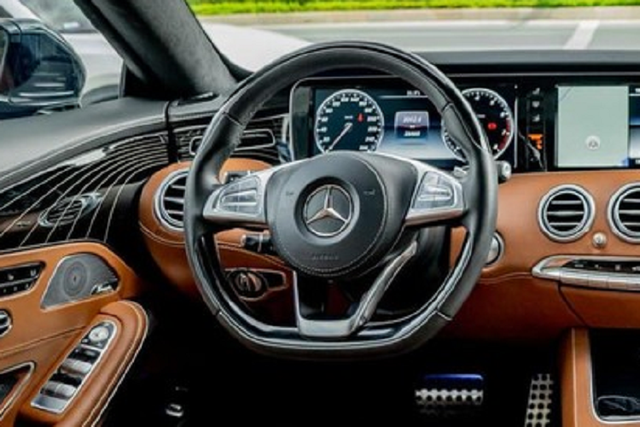 Cận cảnh Mercedes-Benz S400 Coupe 4Matic rao bán giá 4,7 tỷ đồng - Hình 4 Can canh Mercedes-Benz S400 Coupe 4Matic rao ban gia 4,7 ty dong-Hinh-4