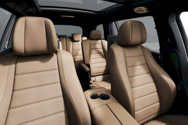 GLS 2024 - chiếc SUV 7 chỗ hoàn hảo nhất của Mercedes-Benz - Hình 7 GLS 2024 - chiec SUV 7 cho hoan hao nhat cua Mercedes-Benz-Hinh-7