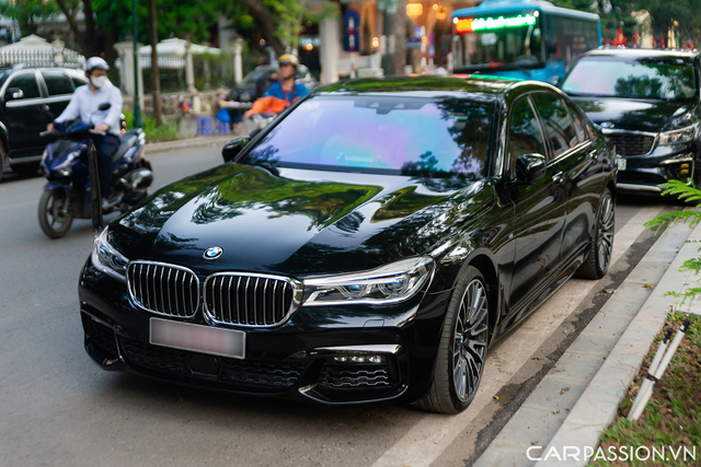 Chi tiết BMW 750Li G12 xDrive M-Sport độc nhất Việt Nam - Hình 11 Chi tiet BMW 750Li G12 xDrive M-Sport doc nhat Viet Nam-Hinh-11
