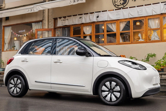 Chi tiết ô tô điện Wuling Bingo 2023 từ 242 triệu đồng Chi tiet o to dien Wuling Bingo 2023 tu 242 trieu dong