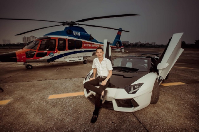 Dàn xe trăm tỷ của “đại gia” Tùng Vàng tại Hà Nội có gì hot? Dan xe tram ty cua “dai gia” Tung Vang tai Ha Noi co gi hot?