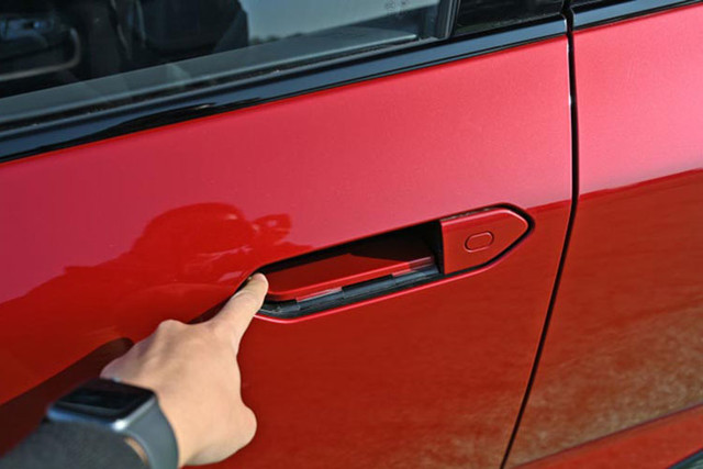 Toyota bZ3 2023 từ 650 triệu đồng tại Trung Quốc - Hình 6 Toyota bZ3 2023 tu 650 trieu dong tai Trung Quoc-Hinh-6