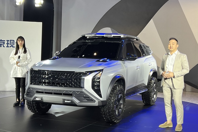 Chi tiết SUV cỡ C cho dân chơi off-road Chi tiet SUV co C cho dan choi off-road